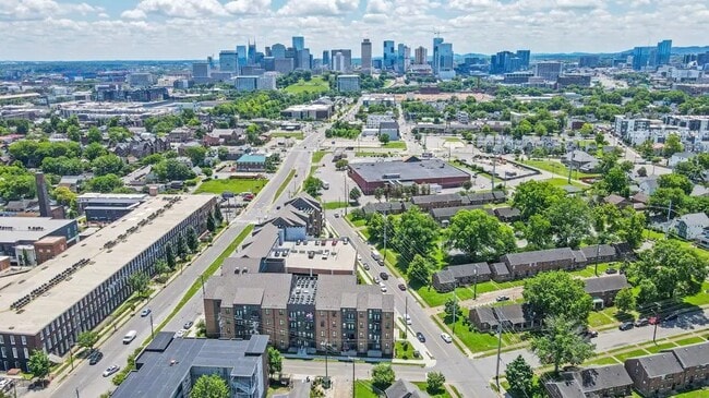 1419 Rosa L Parks Blvd in Nashville, TN - Building Photo - Building Photo