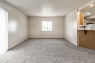 Huntington Cove Apartments in Merrillville, IN - Foto de edificio - Building Photo