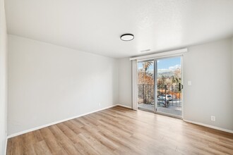 350 S Elizabeth St in Salt Lake City, UT - Foto de edificio - Building Photo