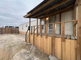 568-5914-10 Road in Cleveland, TX - Building Photo