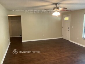 636 Shorelake Pl in Oldsmar, FL - Foto de edificio - Building Photo