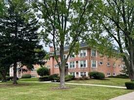 630 Lincoln Ave in Addison, IL - Building Photo