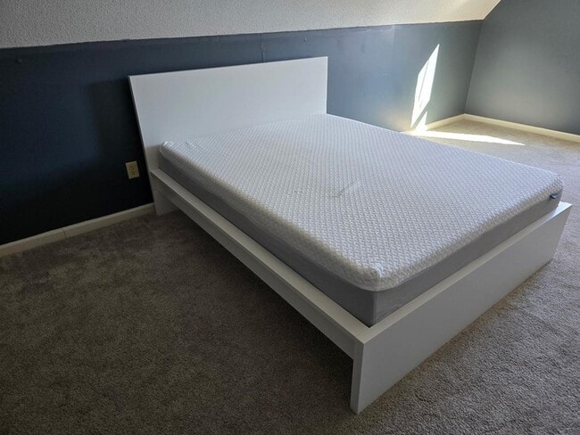 12160 Osborne Grove Dr