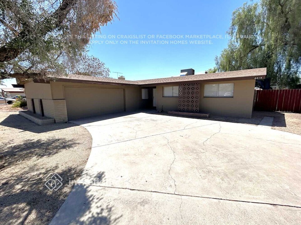 4415 W Berridge Ln in Glendale, AZ - Building Photo