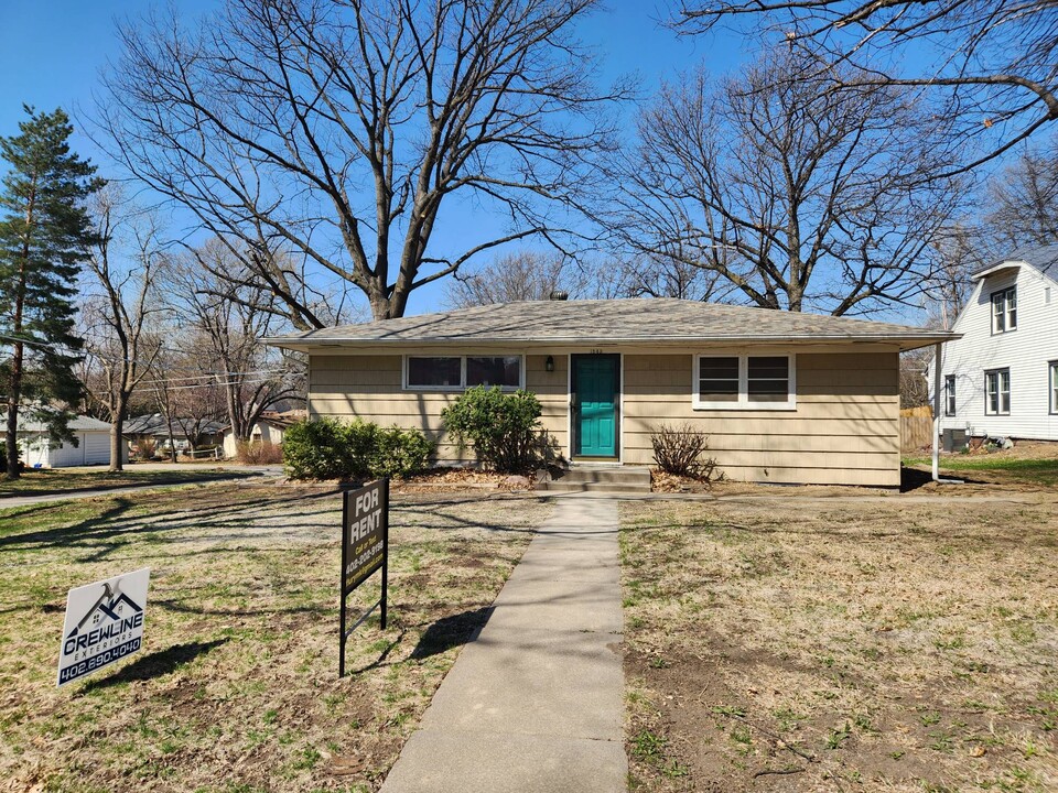 1849 S 49th St in Lincoln, NE - Building Photo