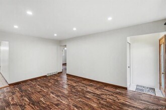 12260 De Grove Dr in Sterling Heights, MI - Building Photo - Building Photo