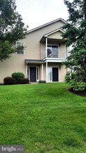 201 Sparrow Rd in Hummelstown, PA - Building Photo - Building Photo