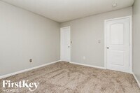 8126 Oakley Ln photo'