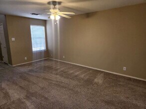 5519 Tomas Cir. in San Antonio, TX - Building Photo - Building Photo