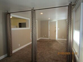 98 Alleghany Rd in Hampton, VA - Building Photo - Building Photo