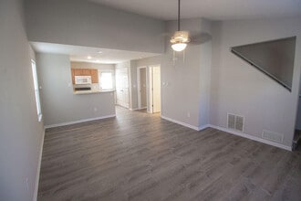 1324 Godas Cir in Columbia, MO - Building Photo - Building Photo