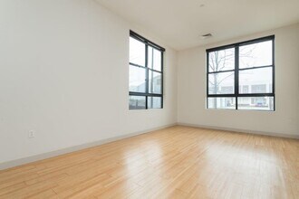 320 D St in Boston, MA - Foto de edificio - Building Photo