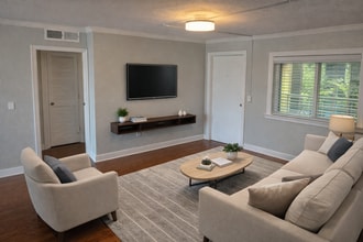 3232 S Macdill Ave, Unit 210 in Tampa, FL - Foto de edificio - Building Photo