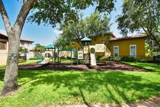 14669 SW 9th St in Pembroke Pines, FL - Building Photo - Building Photo