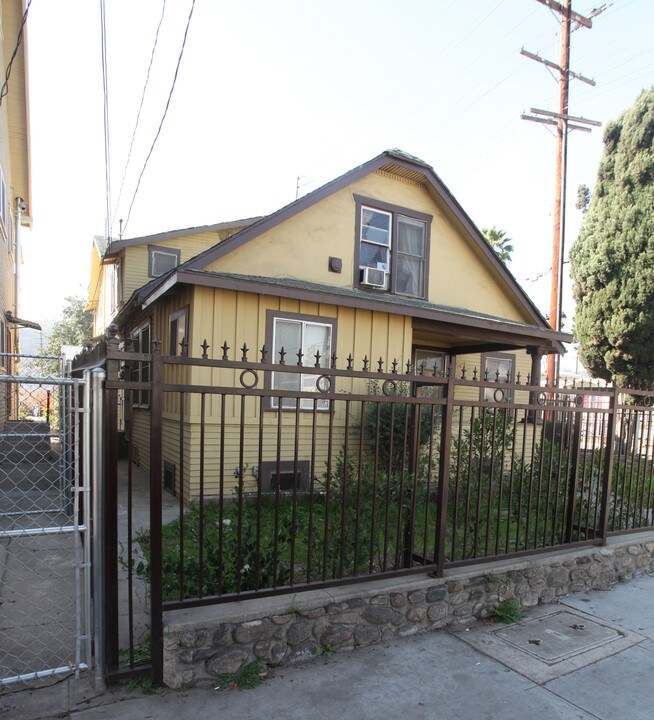 144 Avenue 51 in Los Angeles, CA - Building Photo