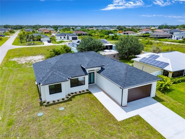 3104 Donald Ave S in Lehigh Acres, FL - Building Photo - Building Photo
