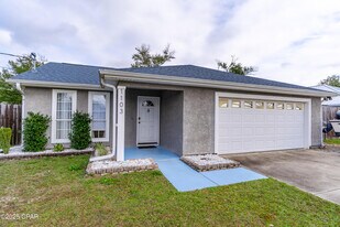 1103 Mississippi Ave in Lynn Haven, FL - Building Photo