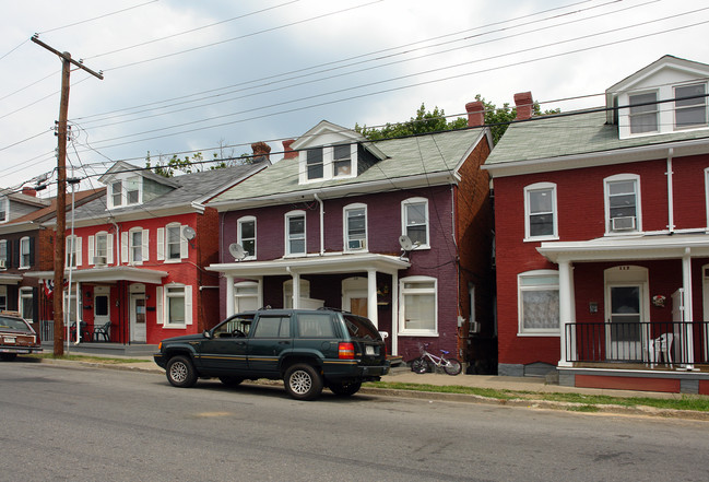 108-118 Buena Vista Ave in Hagerstown, MD - Building Photo - Building Photo