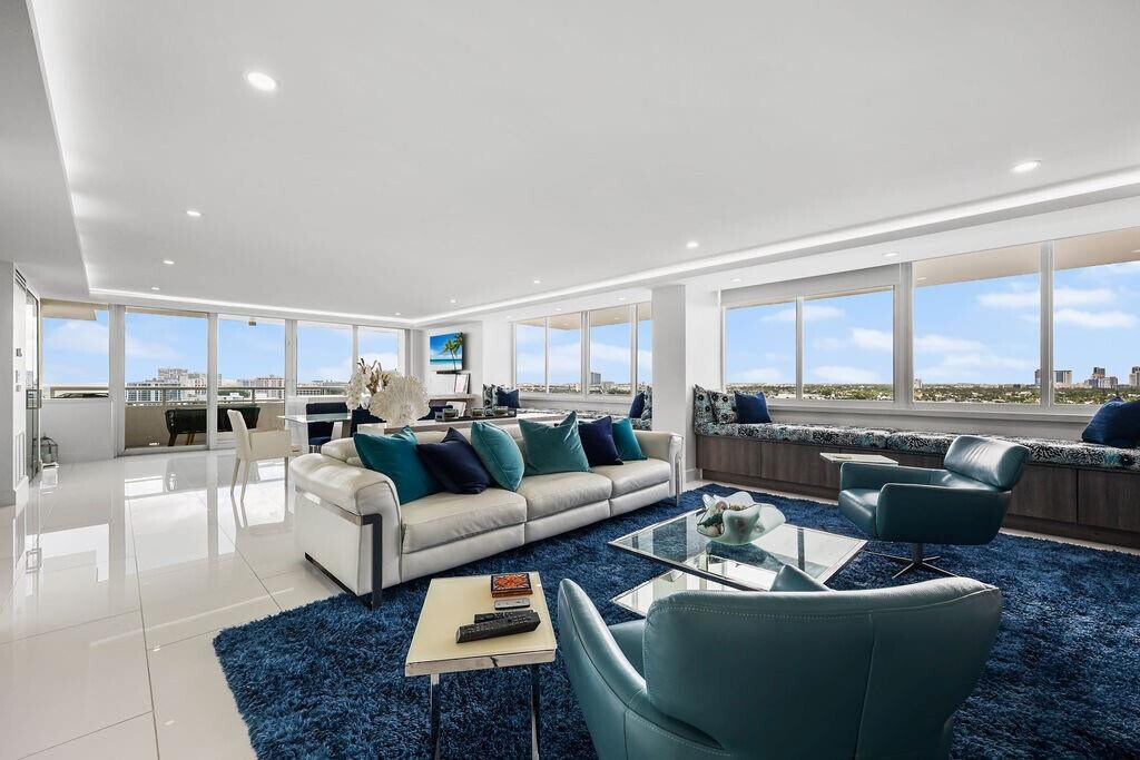 545 S Fort Lauderdale Beach Blvd in Fort Lauderdale, FL - Foto de edificio