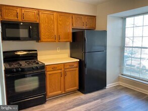16852 Miranda Ln in Woodbridge, VA - Building Photo - Building Photo