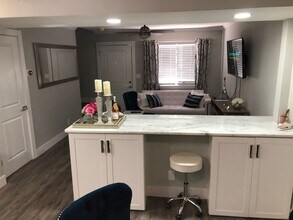 238 Irwin Pl in Cincinnati, OH - Building Photo - Building Photo