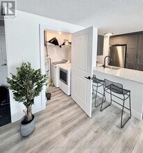 77 Base Line Rd W in London, ON - Building Photo - Building Photo