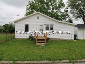 2122 S Hoyt Ave in Muncie, IN - Building Photo - Building Photo