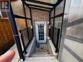 54 Ringway Rd in Brampton, ON - Building Photo - Building Photo