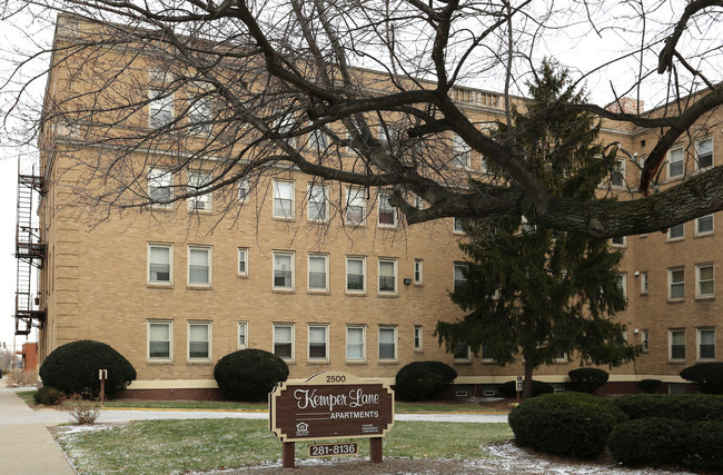 Kemper Apartments in Cincinnati, OH - Building Photo - Building Photo