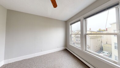 36 Portsmouth St in Cambridge, MA - Foto de edificio - Building Photo