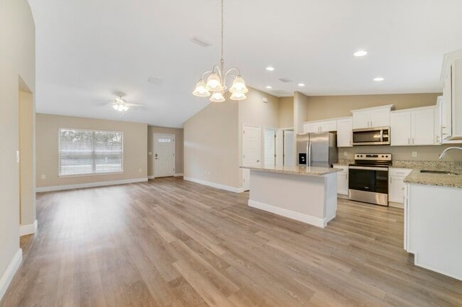 67 Olive Dr in Ocala, FL - Building Photo - Building Photo