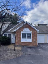 284 Emerald Dr in Harrisonburg, VA - Building Photo