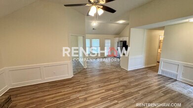 7330 Peppermill Ln in Memphis, TN - Foto de edificio - Building Photo