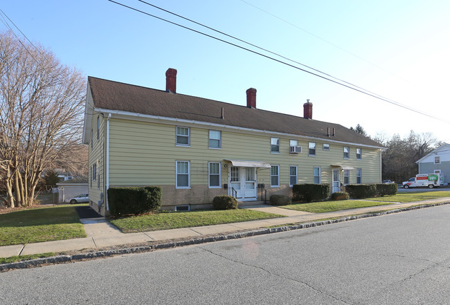 41-45 S B St in Taftville, CT - Building Photo - Building Photo