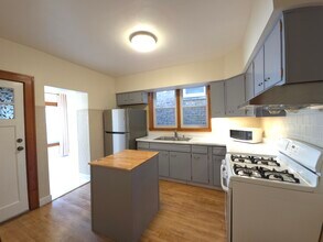 1630 W 38th Pl in Chicago, IL - Building Photo - Building Photo