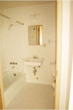 Pinehaven Apartments in Milwaukee, WI - Building Photo - Building Photo