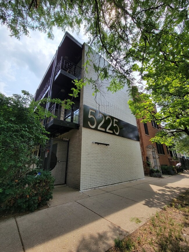 property at 5225 N Ashland Ave