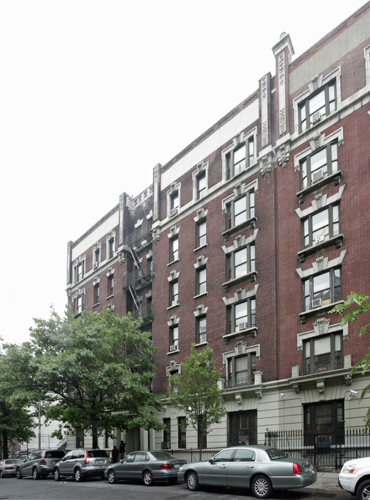 523 W 187th St in New York, NY - Building Photo