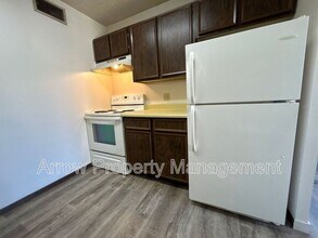 1004 18th St in Belleville, KS - Building Photo - Building Photo