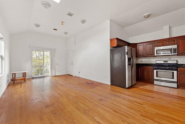 property at 261 Lexington Ave