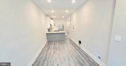 5233 Chancellor St in Philadelphia, PA - Building Photo - Building Photo