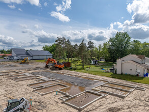 The Springs at West Seneca in Buffalo, NY - Building Photo - Building Photo