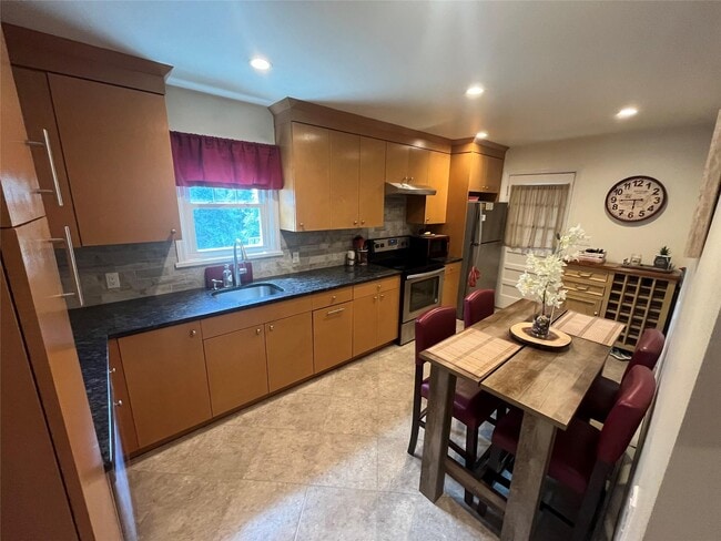 property at 259 Elwood Ave