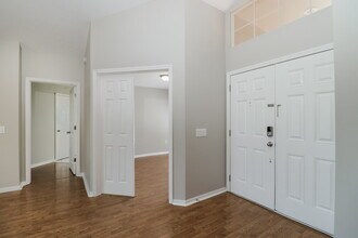 3157 Oakpark Dr in Lakeland, FL - Building Photo - Building Photo