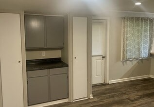 560 Old Clarkesville Hwy in Cleveland, GA - Building Photo - Building Photo