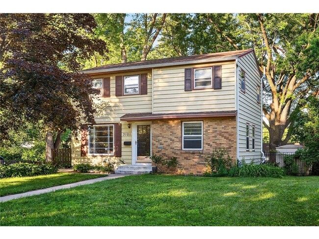 property at 3101 Quebec Ave S