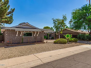 8737 E Sage Dr in Scottsdale, AZ - Building Photo - Building Photo