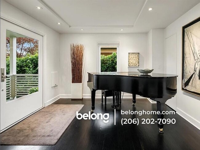 2040 McGilvra Blvd E in Seattle, WA - Foto de edificio - Building Photo