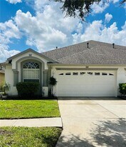 19412 Weymouth Dr in Land O Lakes, FL - Building Photo