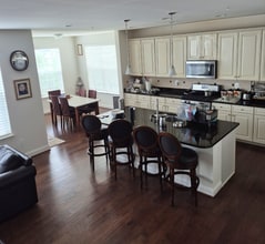 9210 Deer Village Dr in Laurel, MD - Building Photo - Building Photo